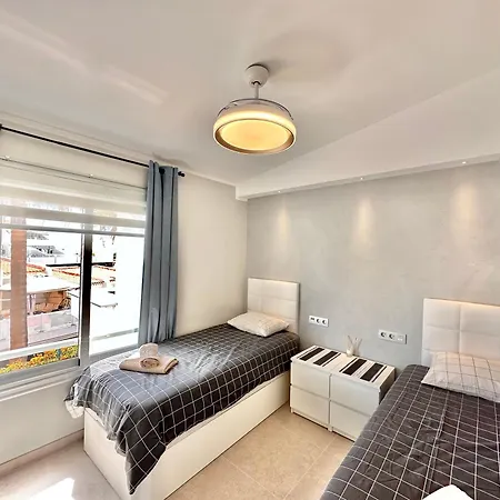 Luxury Renevapartment Island Village 아데제