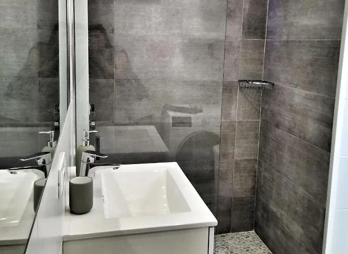 Luxury Renevapartment Island Village Διαμέρισμα *