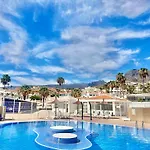 Luxury Renevapartment Island Village