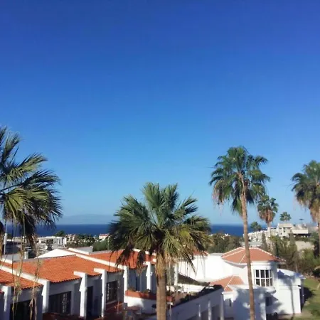 Luxury Renevapartment Island Village Apartmán *