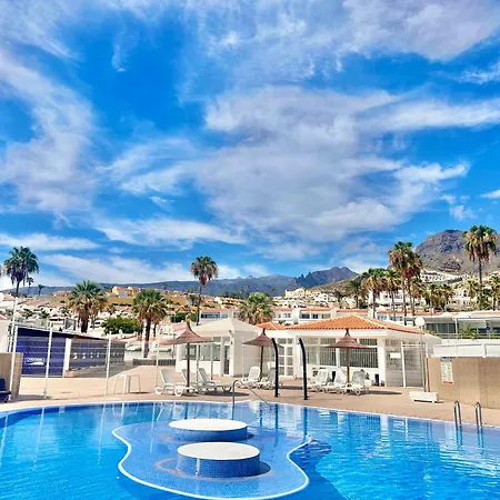 Luxury Renevapartment Island Village