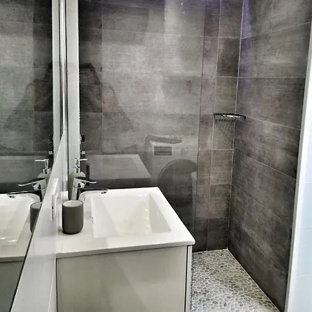 Luxury Renevapartment Island Village Apartmán *