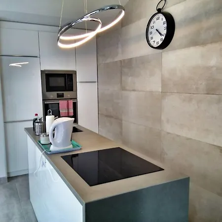 Luxury Renevapartment Island Village