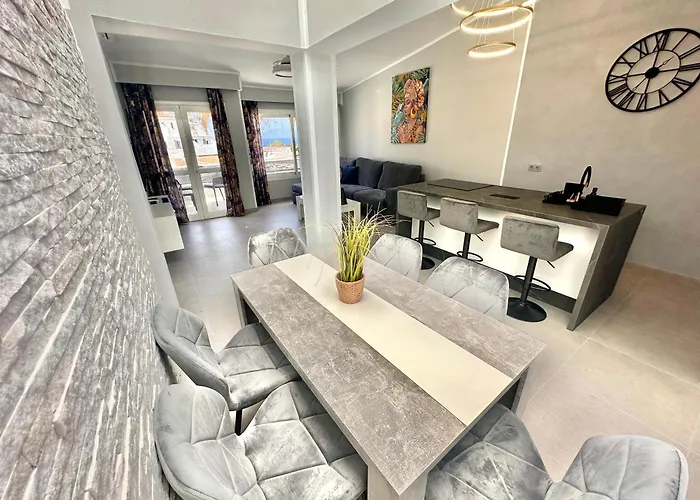 Luxury Renevapartment Island Village *