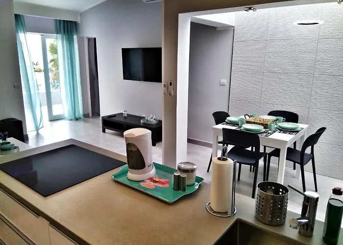 Luxury Renevapartment Island Village *